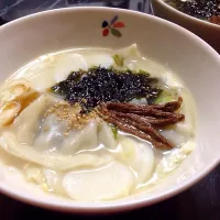 Snapdishの料理写真:TteokGuk 떡국|✨강민지✨さん