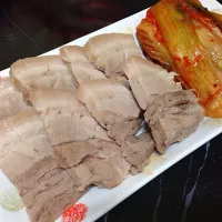 Pork SuYuk  돼지고기수육 & Kimchi 김치|✨강민지✨さん