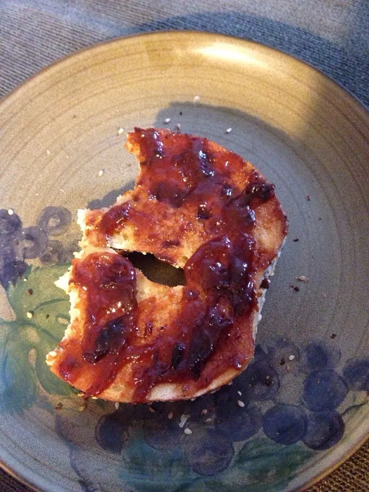 Snapdishの料理写真:Bagel with jam|kasiaさん