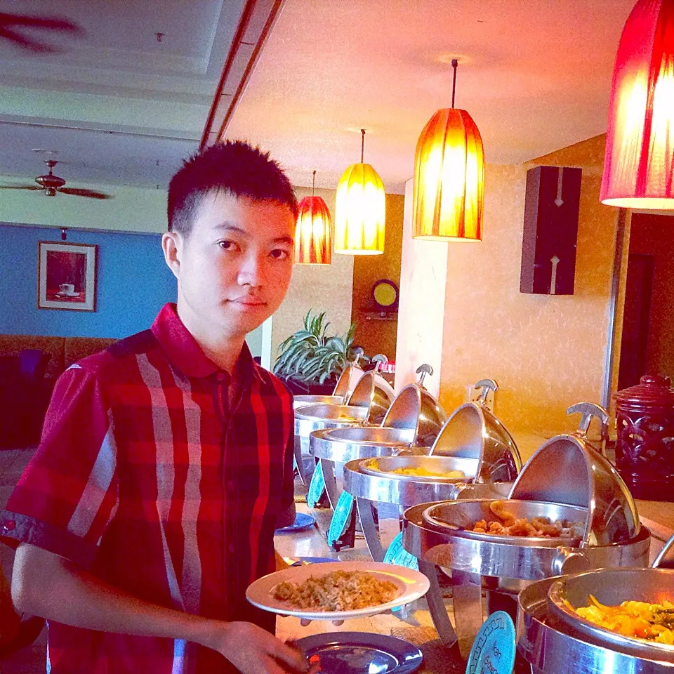 Break Fast Hotel|Bambang Budiono Tjioさん