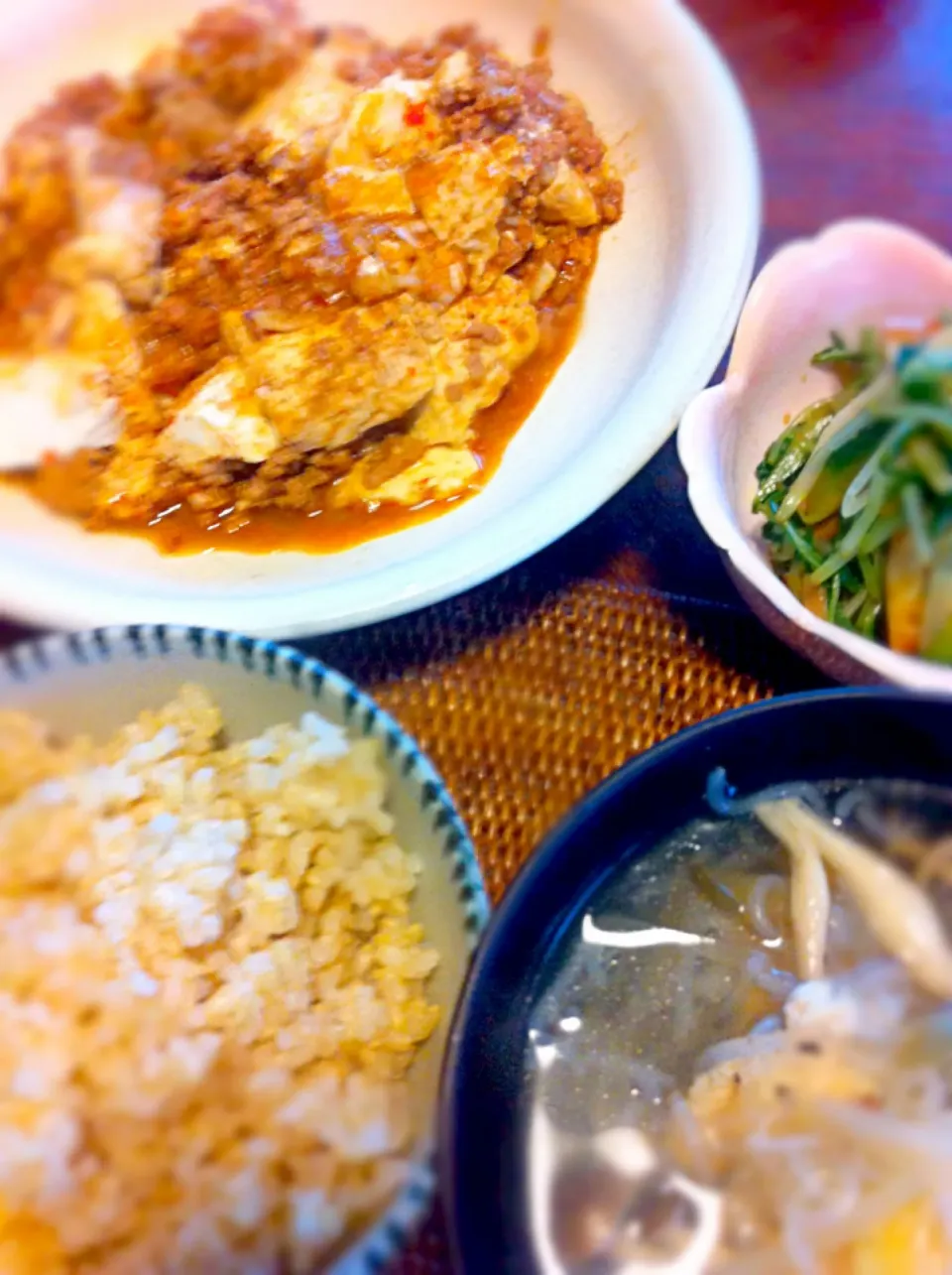 麻婆豆腐定食 水菜の和物とわかめスープ|板坂智夫さん