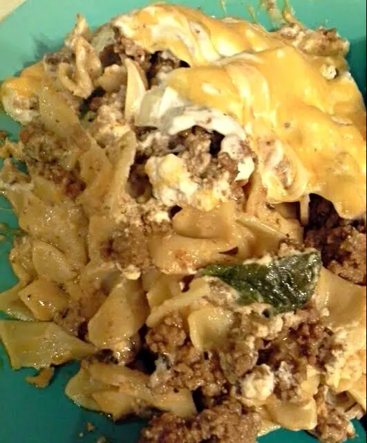 My Mom made her EIGHT LAYER CASSEROLE for Sunday #Dinner #Main dish #Pasta #Beef #Vegetable 🌟 🌟 🌟 🌟 🌟|Alisha GodsglamGirl Matthewsさん