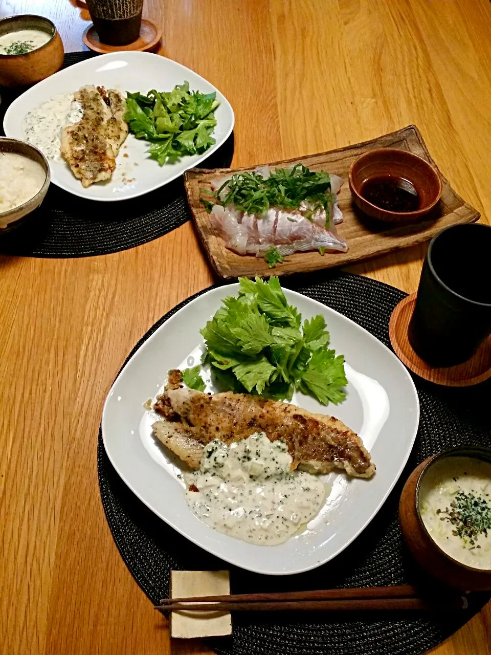 Snapdishの料理写真:スズキの刺身、スズキの香草パン粉焼き タルタルソース、白菜ミルクスープ|lotusさん