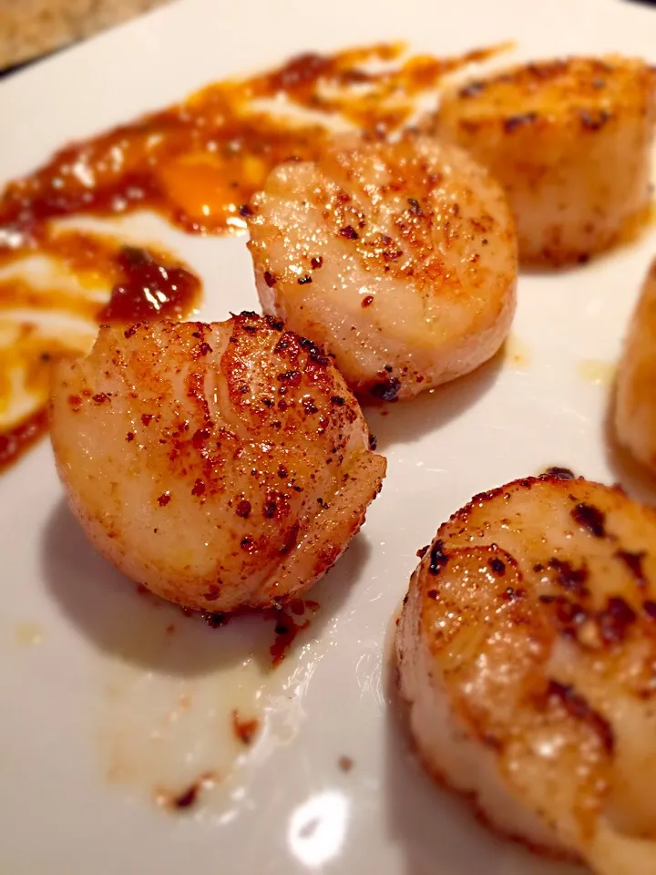 Seared Scallops with Legacy Mango Mania And Cherry Kiss Chutney|legacy chutneyさん