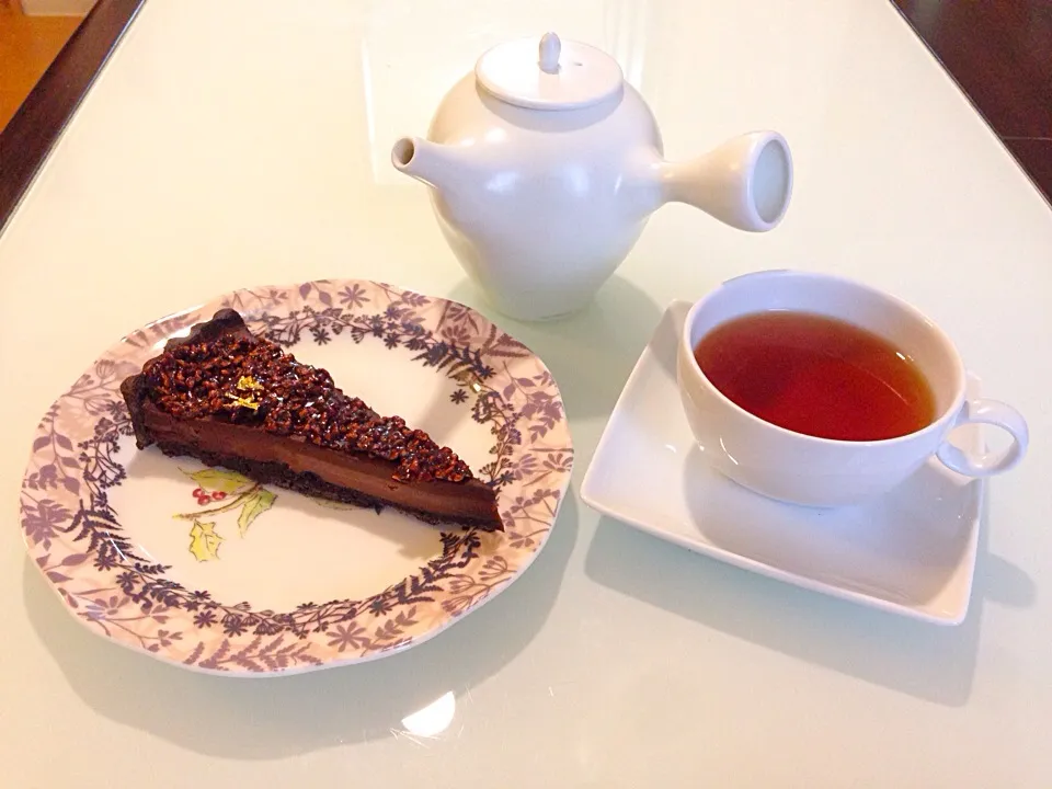 Chocolate tart & Tea|sirakorn owadaさん