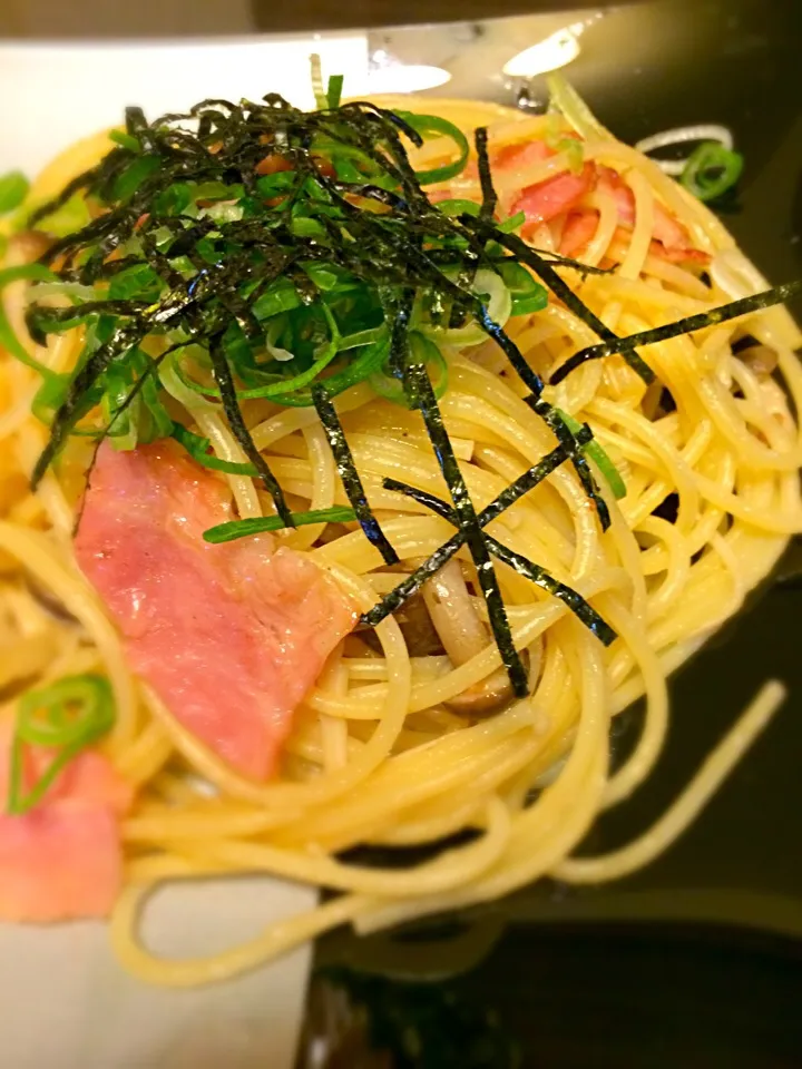 Snapdishの料理写真:キノコとベーコンの和風パスタ|ゆみさん