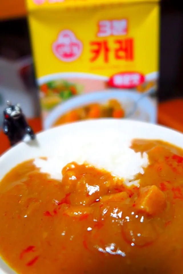 韓国土産のレトルトOTTOGI CURRY(HOT)|大阪カレー部長さん