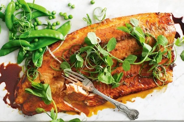 Salmon Steak marinated with lime,lemongrass, honey and soysauce with Sugar-Pees and Watercress|Aliceさん