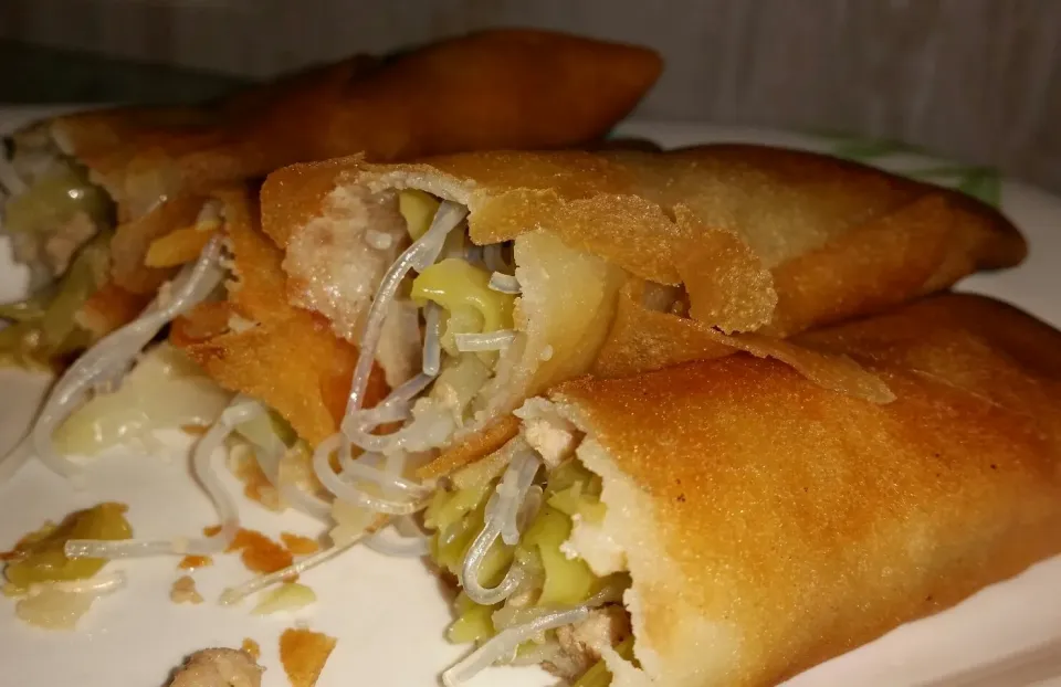 Snapdishの料理写真:Fried Vegetable Roll (Pritong Lumpiang Gulay)|Mykさん