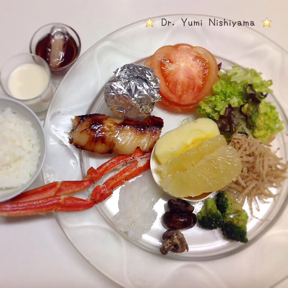 Snapdishの料理写真:今日の「ドクターにしやま由美式ダイエットプレート」のご紹介です‼︎12時の位置のトマトから時計周りに順番に食べて健康になりましょう‼️|ドクターにしやま由美式時計回りダイエットプレートさん