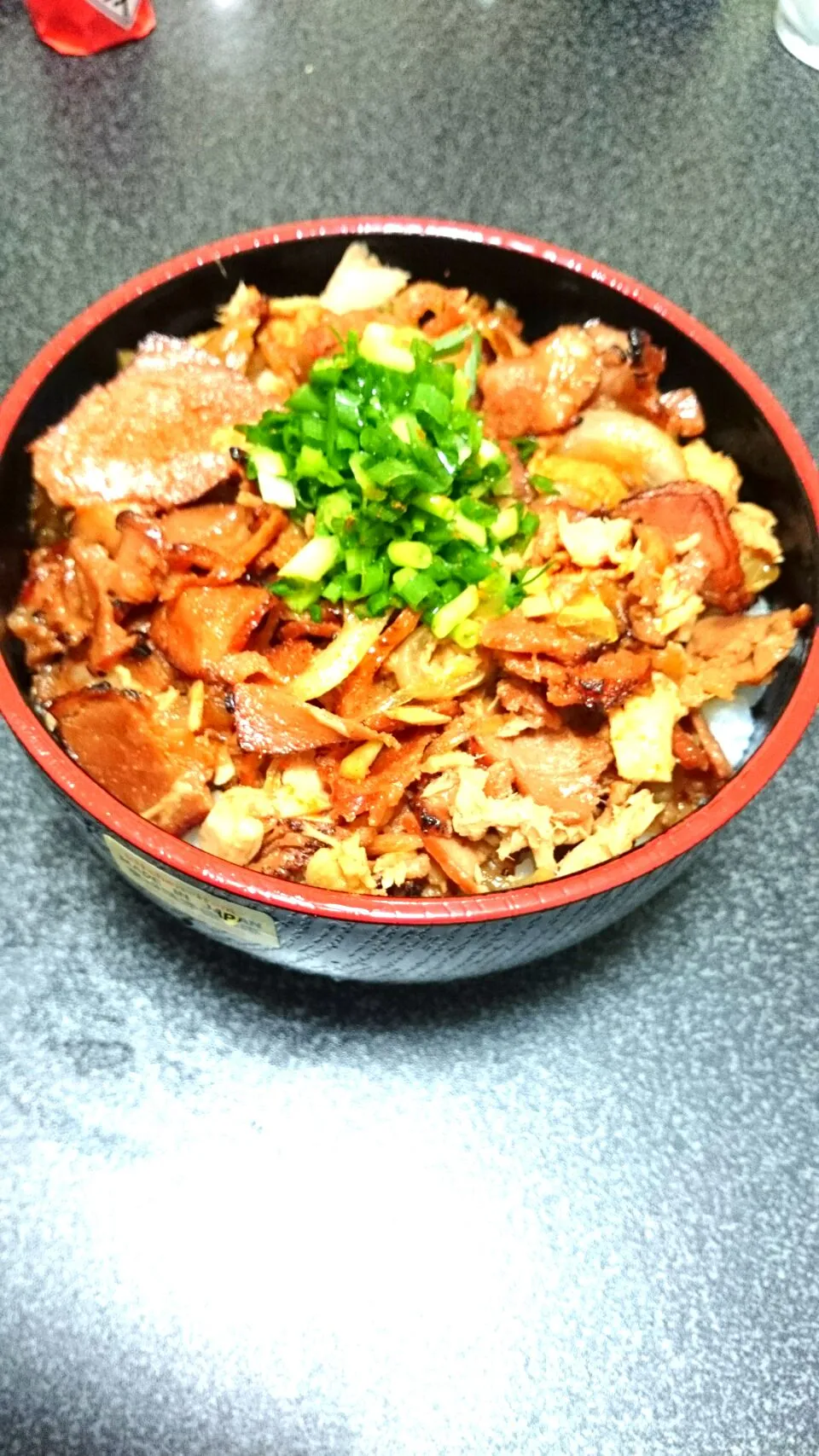 【肉肉丼】|Kyohei Okamotoさん