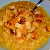 split pea soup with rye croutons|Kathleenさん