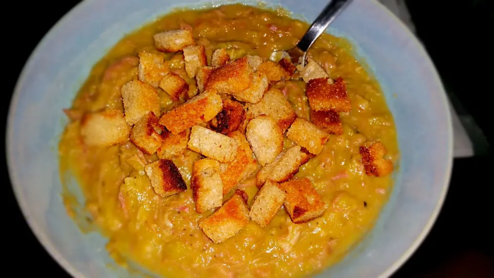 split pea soup with rye croutons|Kathleenさん