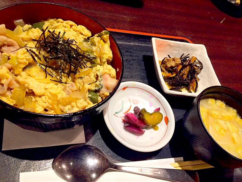 他人丼定食|大希幸子さん