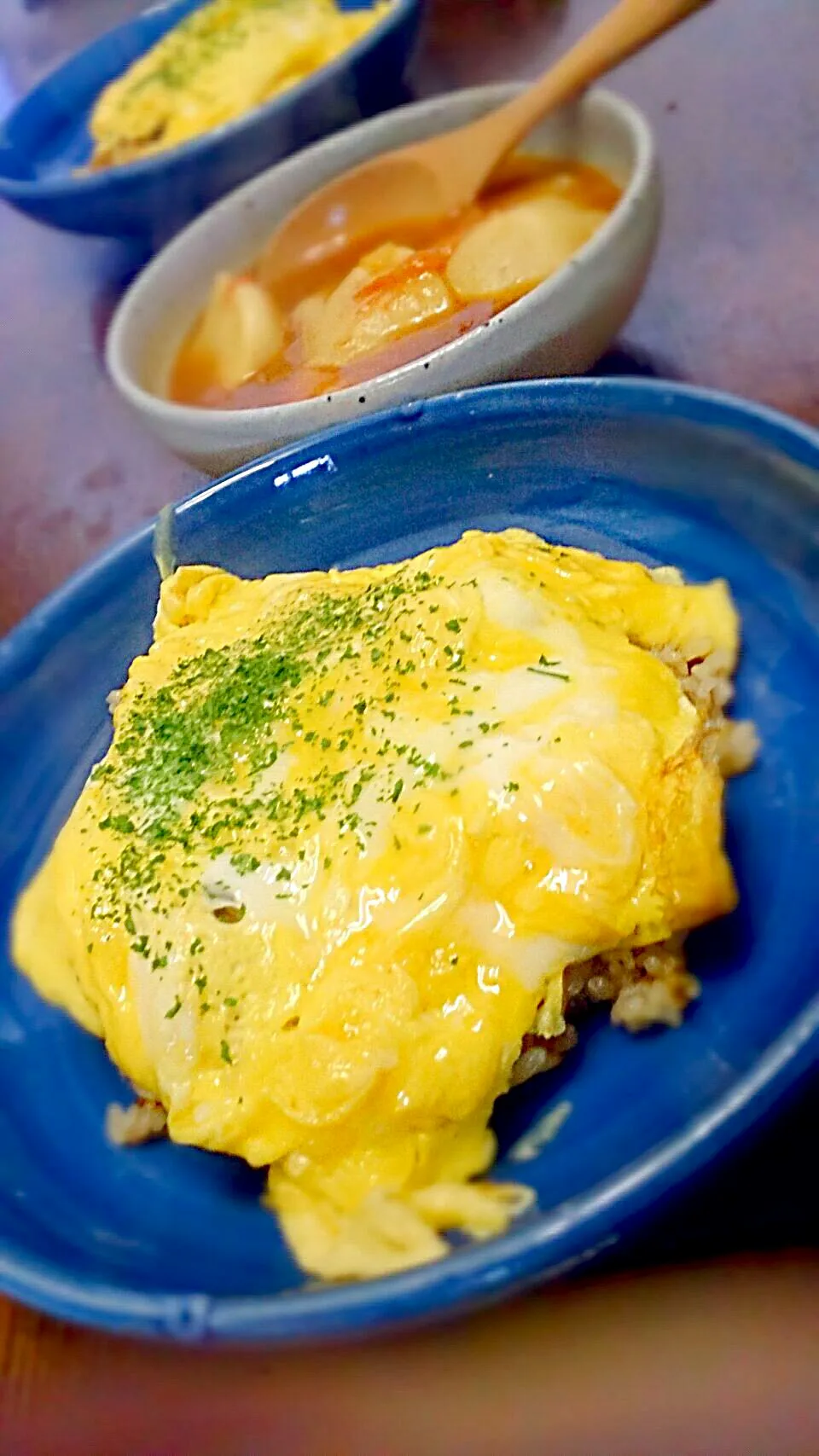 ニンたまチャーハンと、水餃子のトマトカレースープ|ESTさん