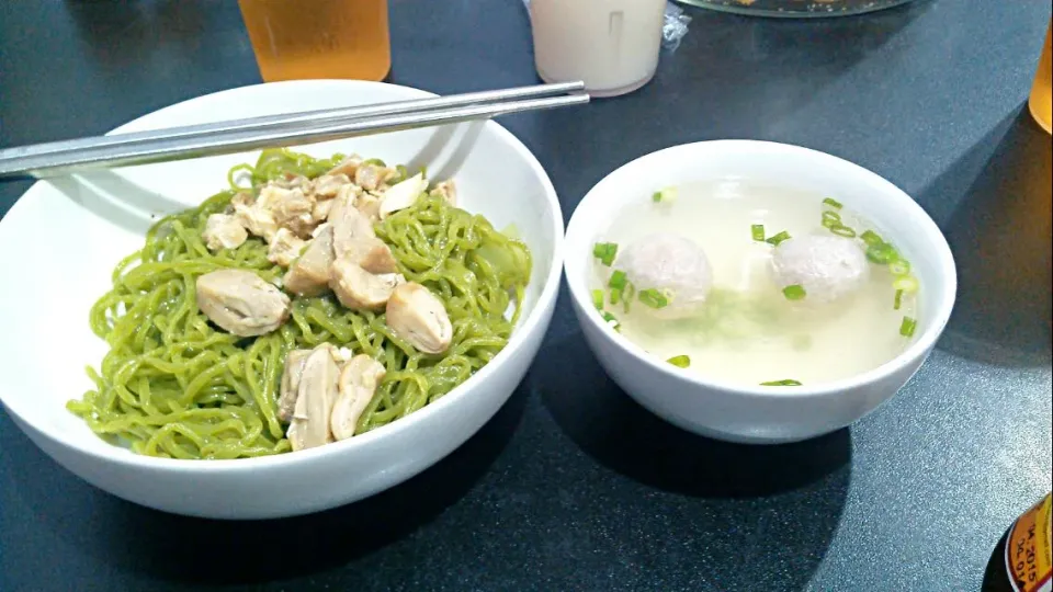 Vegetable chicken noodles|Tya LaCroaziaさん