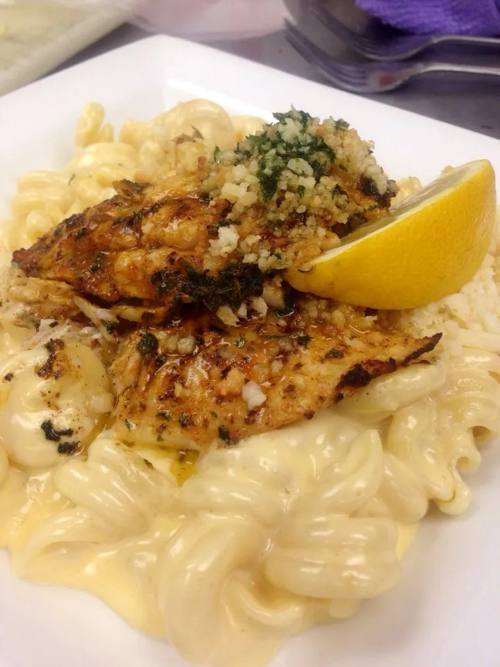 Grilled Walleye Mac-n-Cheese|peggy waldonさん