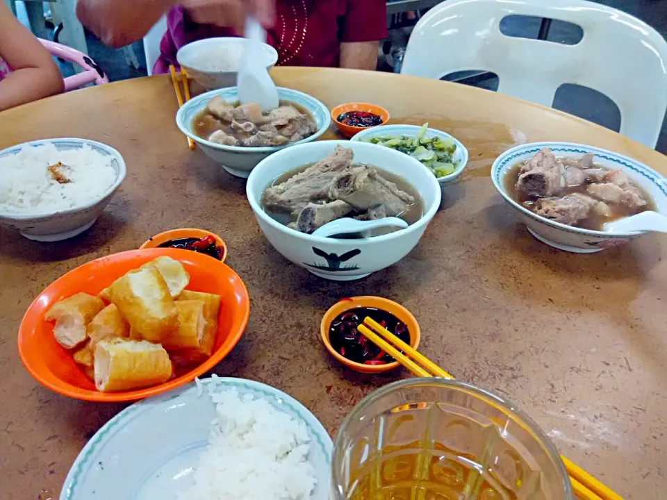 Kulai Famous Sze Hwa Bak Kut Teh...|Jason Letchumananさん