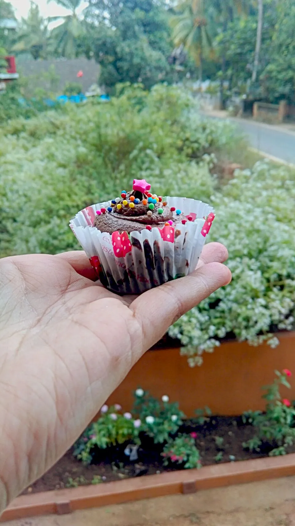 Chocolate Cupcakes #happiness #one bite|Anna lea Rebelloさん