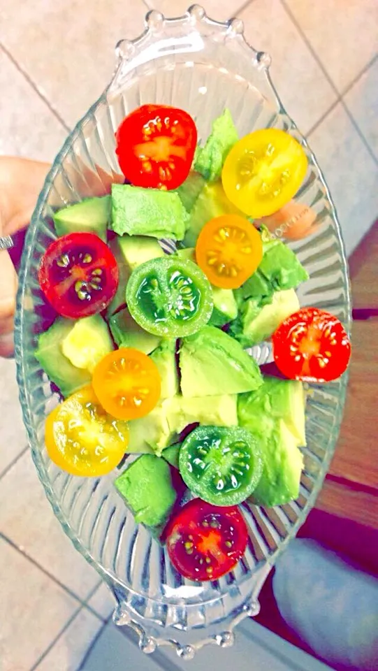 Avocado/cherry heirloom tomato salad|Katherineさん