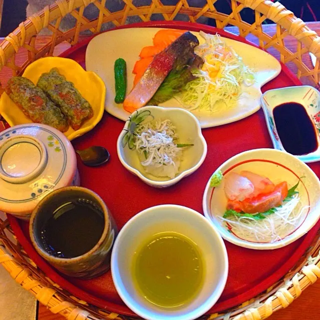 鳴門水産 日替わり定食|まからいとさん