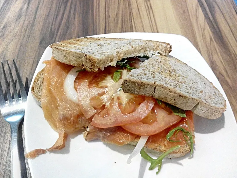 Smoke Salmon Sandwich|秋平さん