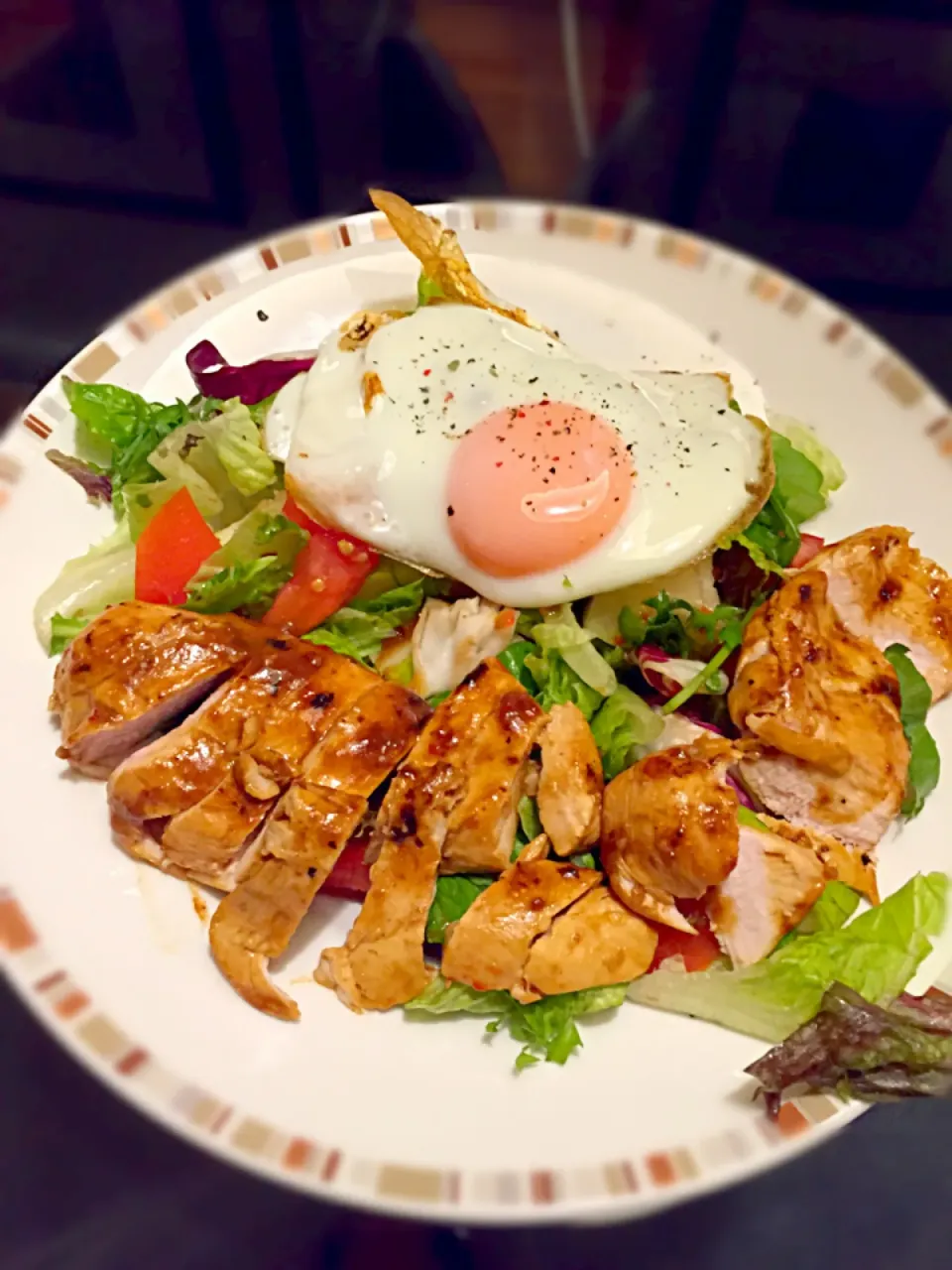 Snapdishの料理写真:Glazed chicken with pear and tomato salad. Egg.|wes newfarmerさん