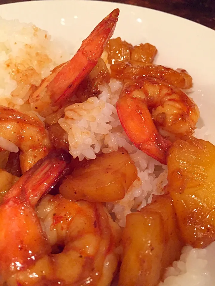 Pineapple shrimp and rice|lauren shannonさん