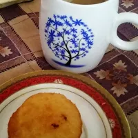 Breakfast: Mini Cheesy Chocolate Cake and Coffee Puti|Mykさん