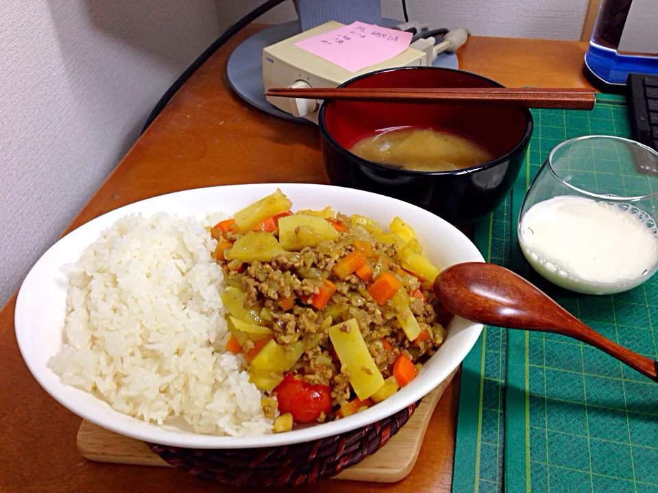 Snapdishの料理写真:自家製(？)カレー|Takashi1500さん