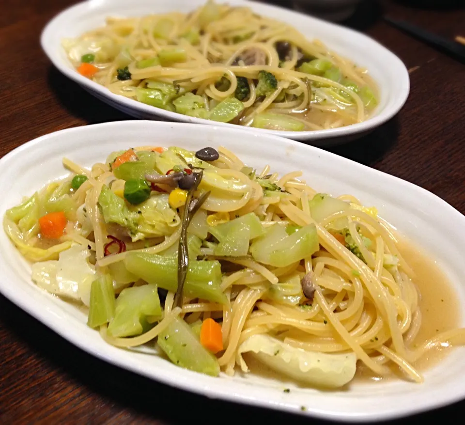 昼ごはん 野菜のスープスパ塩味|ぽんたさん