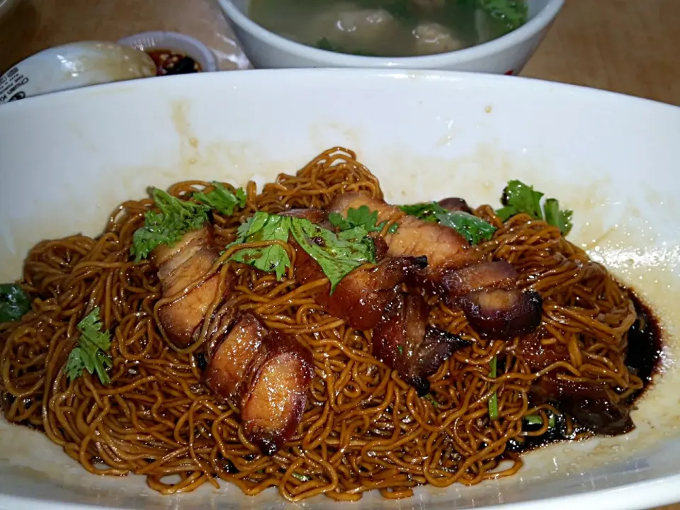 Snapdishの料理写真:Roast pork, bamboo noodles|Michael Leeさん