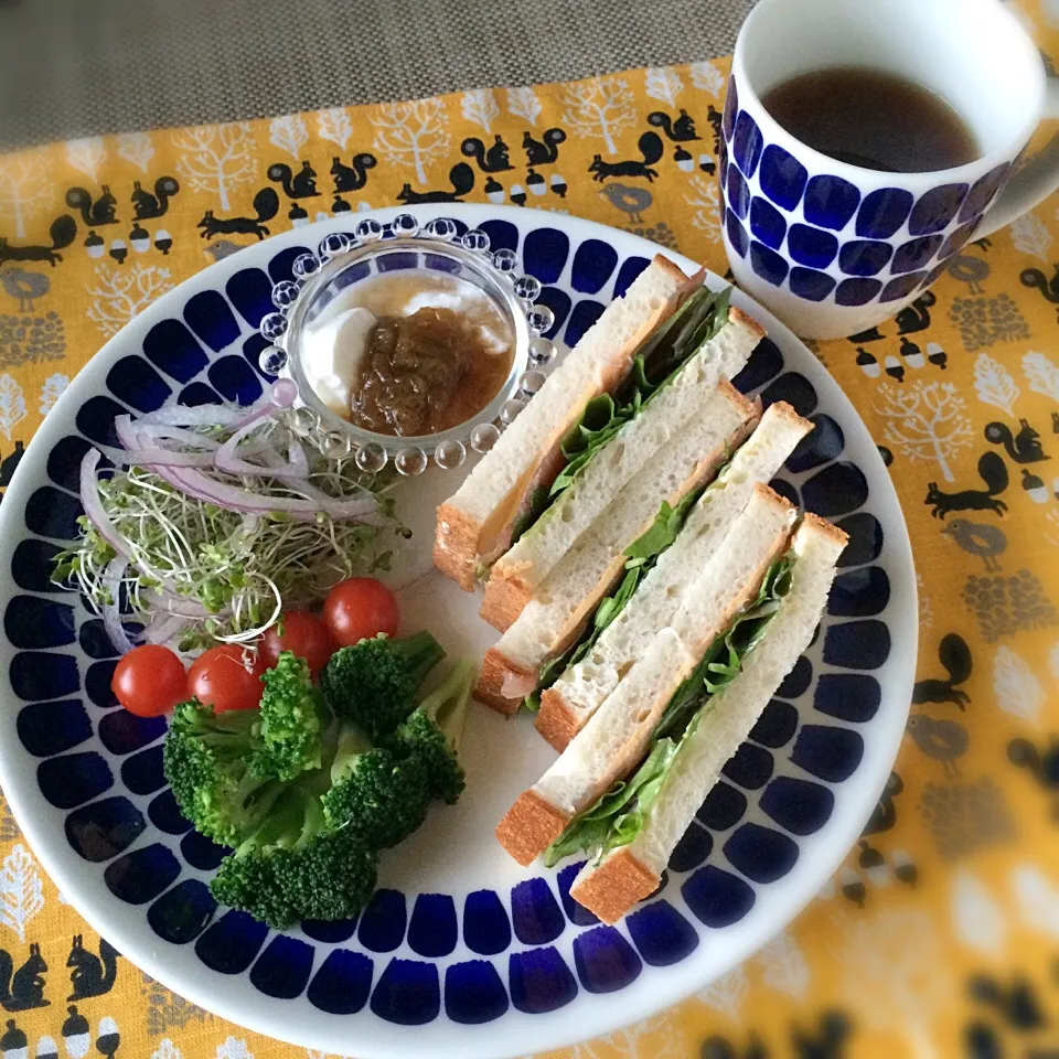 今日の朝ごはん|ぺんぎんさん