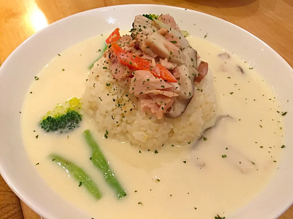 Snapdishの料理写真:Chicken and mushroom sauce on rice|jaszminnyさん