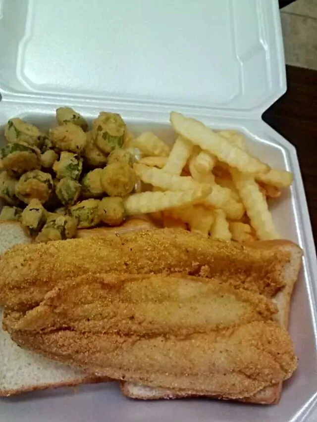 🐠 Fish Fry Friday Charity Event #Lunchbox #Fish #Main dish Fried Okra French Fries #Vegetable #Bread #Side dish 😆 😆 😆 🐠|Alisha GodsglamGirl Matthewsさん