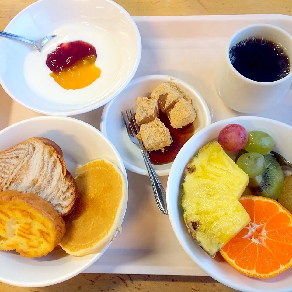 Snapdishの料理写真:♡雲仙みかどホテル♡朝食バイキング②お腹いっぱい♡|ナナさん