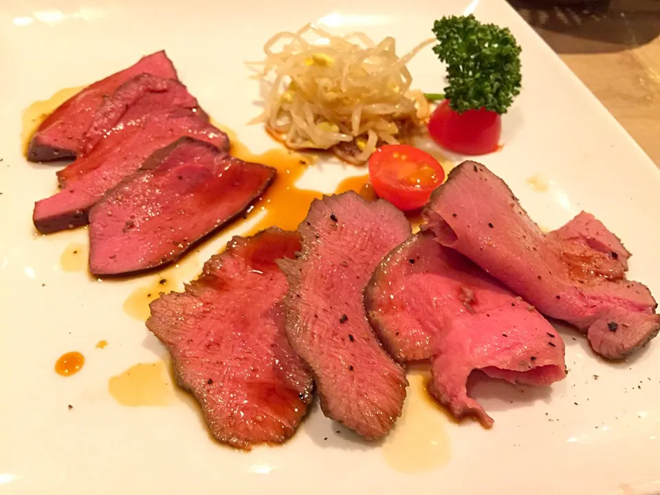 Beef tongue & beef lungs|yeni kartikasariさん