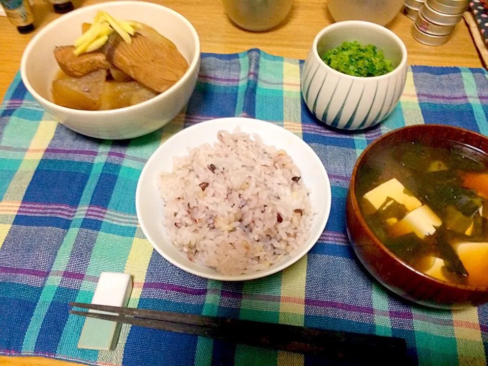 晩ごはん★鰤大根、菜の花のからし和え、みそ汁、十穀ごはん|ハルさん