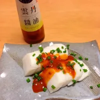 Snapdishの料理写真:手料理ってわけでは無いのですが、刺身用かまぼこに雲丹醤油をかけていただきます♬|中上崇さん