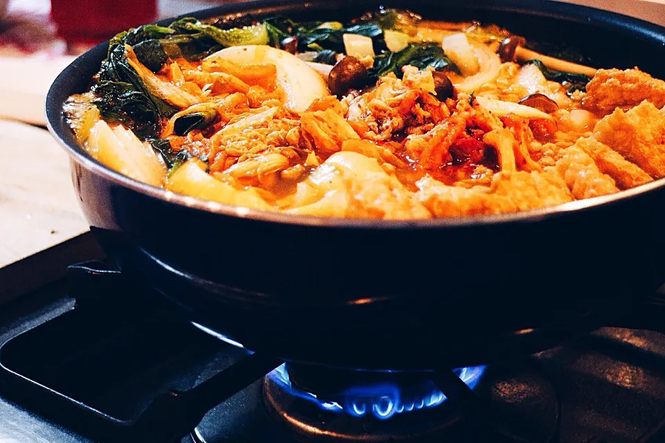 Snapdishの料理写真:Kimchee Udon Nabe #vegan|Leahさん