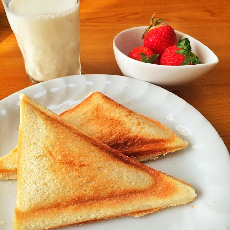 ホットサンドで朝ごはん💕♪|walnutさん