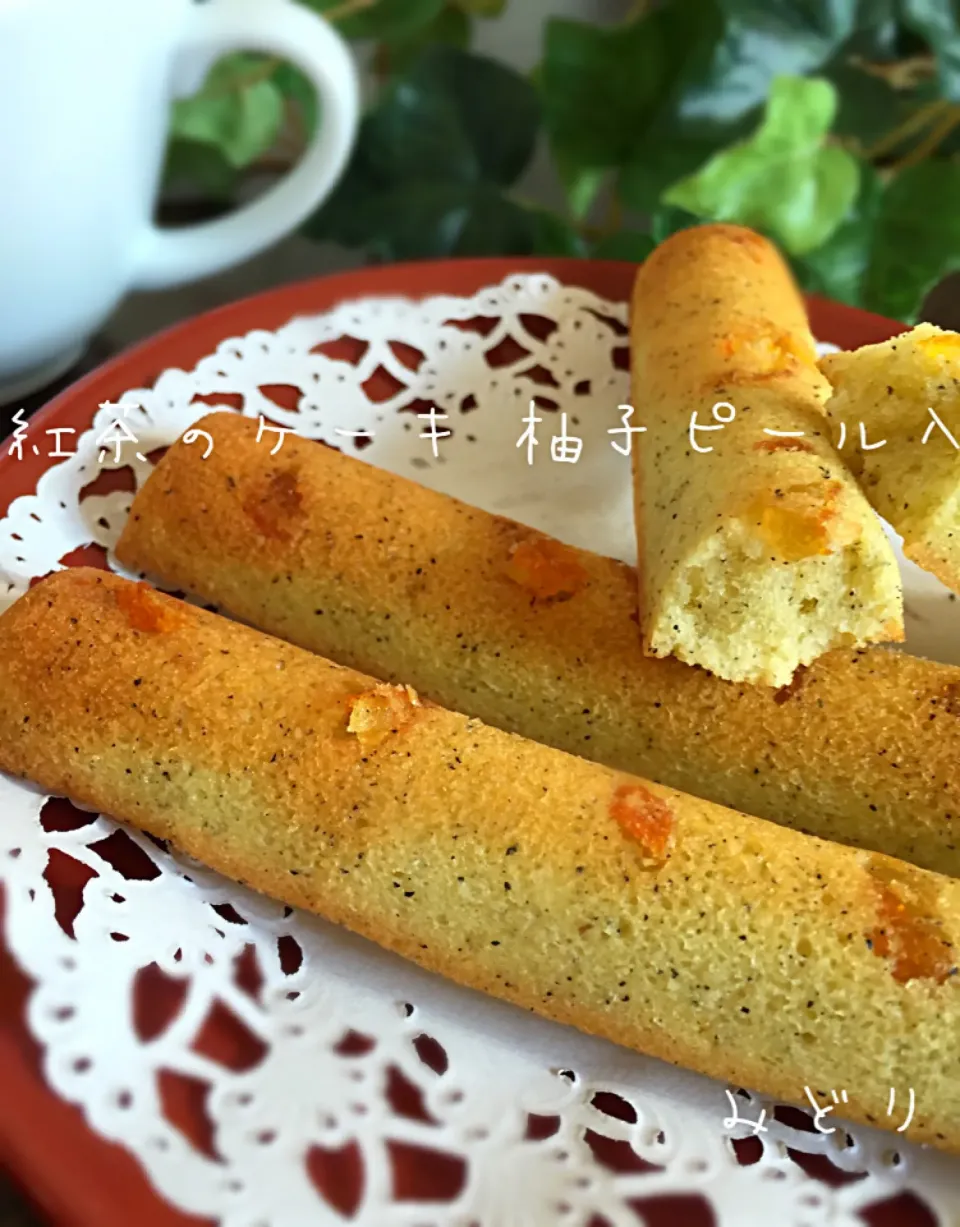 Snapdishの料理写真:紅茶のスティックケーキ💓自家製柚子ピールのっけ|みどりさん