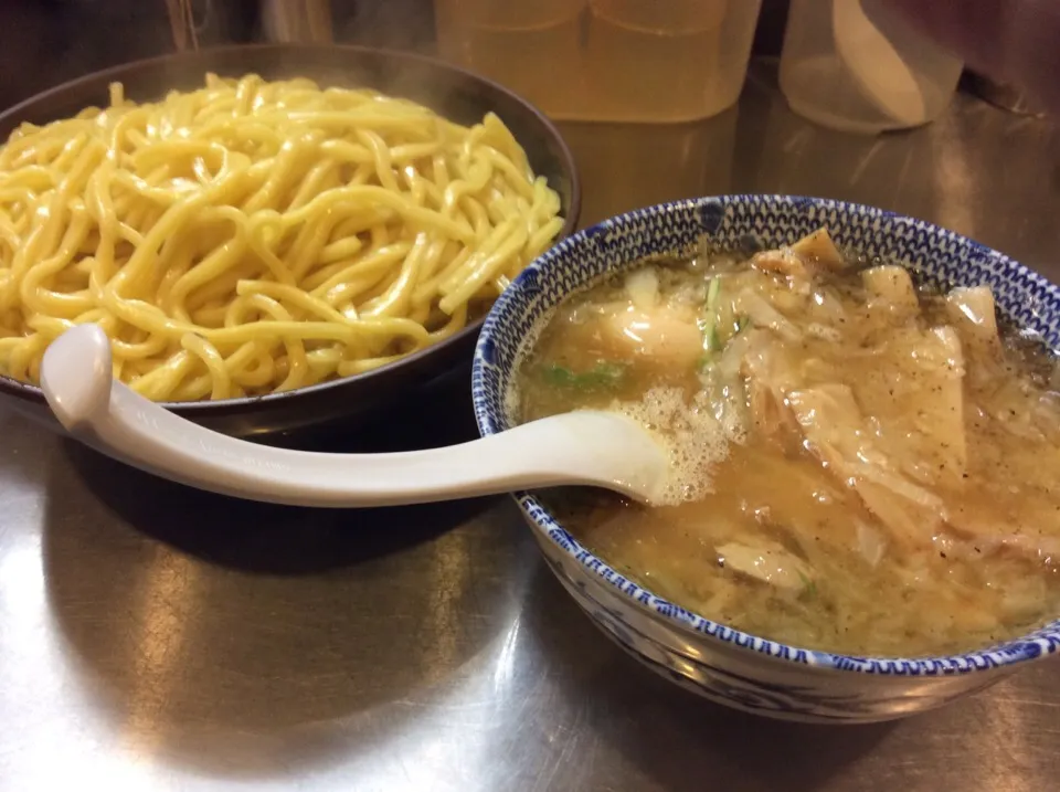 Snapdishの料理写真:塩つけ麺 特盛り|Hajime Sakaiさん