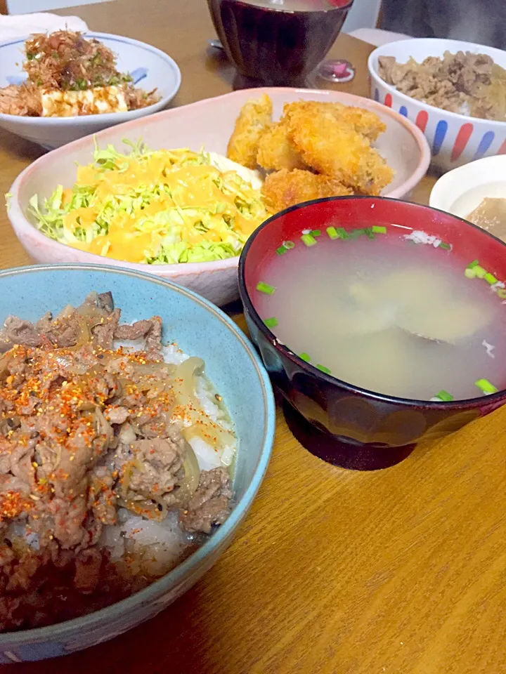 牛丼❤️貝汁❤️カキフライ❤️冷や奴|さくたえさん