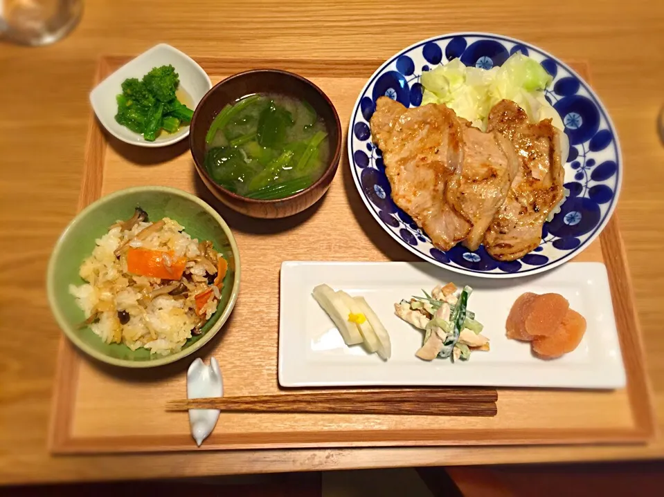 生姜焼き、きのこの混ぜご飯|Namiさん