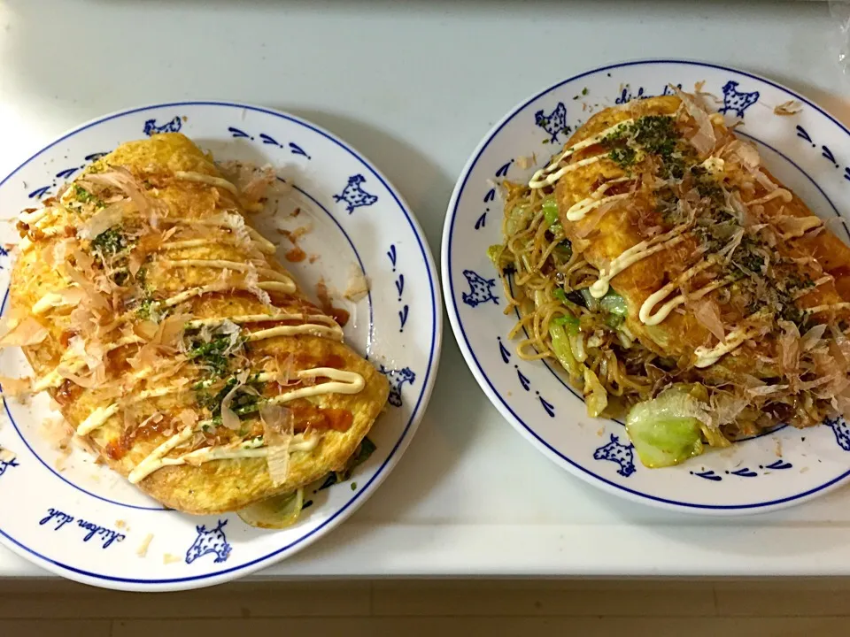 Snapdishの料理写真:薄焼き玉子巻きの焼きそば|平大さん