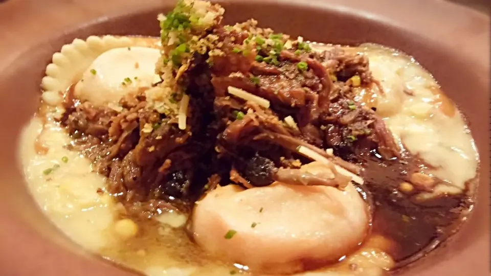 Snapdishの料理写真:Slow roasted goat with pimiento & cheese ravioli and creamed corn & sweet potato puree|Jiraphon Gさん