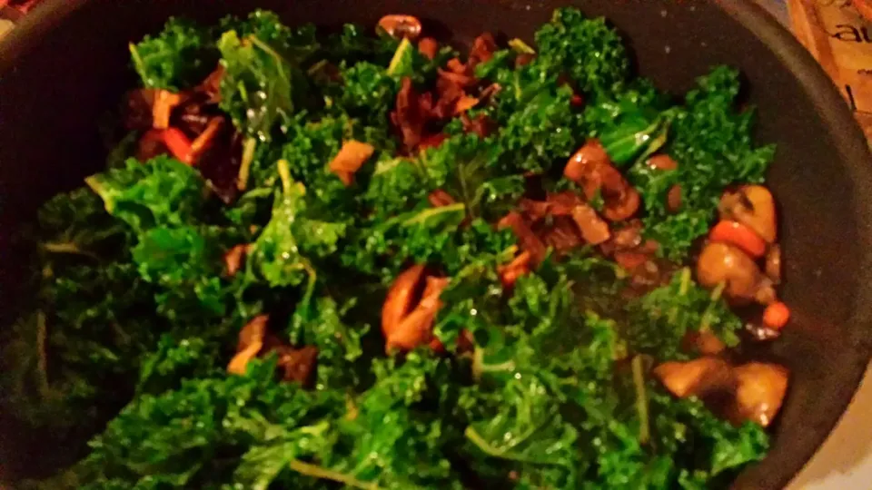 kale and mushrooms|Staceyさん