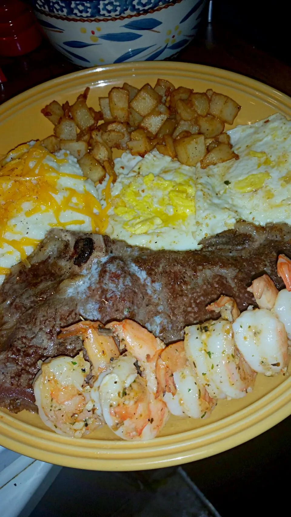 Break Fast... 
#ribEYE
#ShrimpAndGrits
#EggFriedHard 
#foodPORN 
#NomNom|PartyChef Dreさん