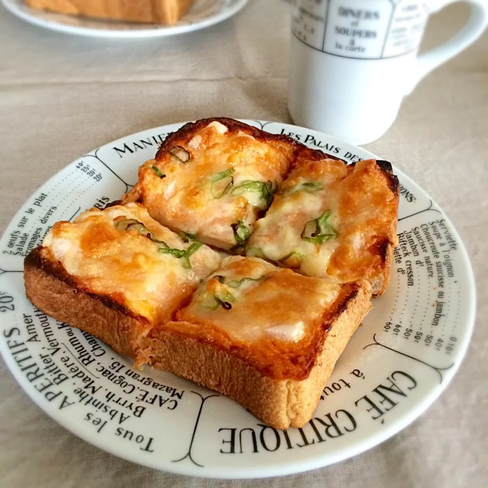 sakurakoさんの料理 モーニングは明太餅ピザ♡|sato*さん